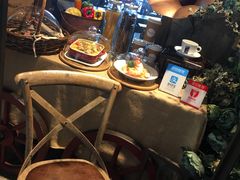-玛格萝妮(汇智国际商业中心店)