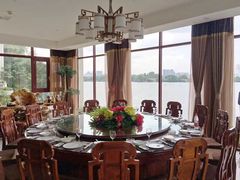 包厢-东湖食堂·湖景餐厅•会议