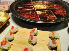 -渝嘴小老弟老火锅(华新村店)