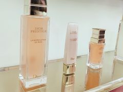 -Dior迪奥(上海世茂广场店)