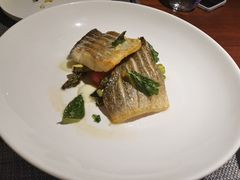 -MONICH牛排融合餐厅(和义大道购物中心店)