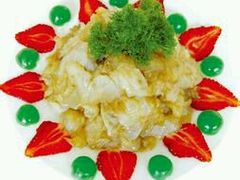 -阿瓦山寨·湘菜现炒·剁椒鱼头王(咸阳总店)