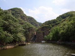 -龙潭大峡谷