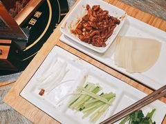 -娜仁图雅蒙古美食村(33小镇店)