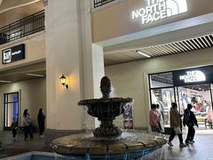 -百联奥特莱斯广场(南京店)