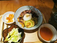 招牌牛肉poke饭-POKEE VIA&Brunch·维娅(重庆来福士店)