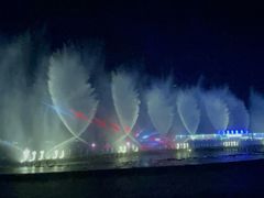 -东港音乐喷泉广场