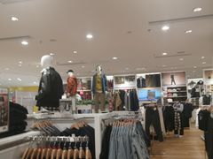 -优衣库(东莞天和City店)