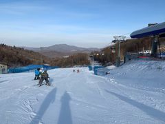 -亚布力新体委滑雪场