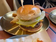 经典芝士牛肉堡-魏斯理汉堡(西安沣东吾悦店)