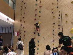 -ROCKPLUS攀岩馆(环宇城店)