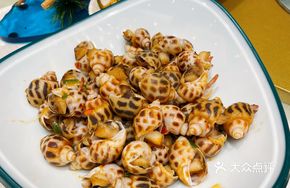 Salt-Baked Waved Abalone