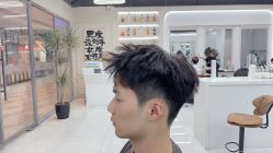 -尤司男士国潮理发馆
