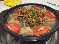 -乡土特色.冷锅鱼.牦牛肉汤锅