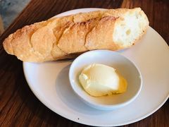 -ROAST coffee & eatery