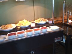 -彩虹云霄酒店75层国际自助餐