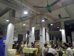 大堂-标记美食新鲜猪杂(兴南大道店)