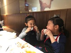 -海底捞火锅鲜切牛肉主题店(长寿路店)