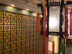 -梅龙镇酒家(南京西路总店)