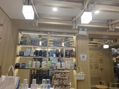 -霸王茶姬(南强街店)