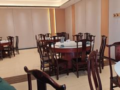 -梅利汴京烤鸭•开封豫菜地标店(东司门店)