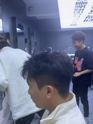 -藤野造型专业烫染接发