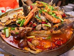 -鸣记脆皮烤鱼·海鲜烤鱼(三八广场店)