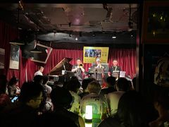 -东岸Cafe 爵士俱乐部