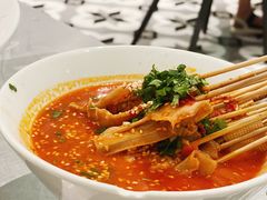 -姚姚酸菜鱼·金戈戈香港豉油鸡(喜荟城联名店)