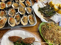 -蚝哥花姐湛江烤生蚝(美丽湾市场店)