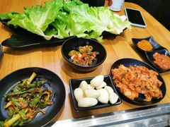 -肉甲韩国木炭烤肉(新壹街1店)