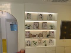 -首脑美容美发化妆美甲培训学校(龙岗校区)