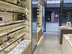 -视野联行眼镜·蔡司·尼康·授权优选门店(青浦宝龙店)