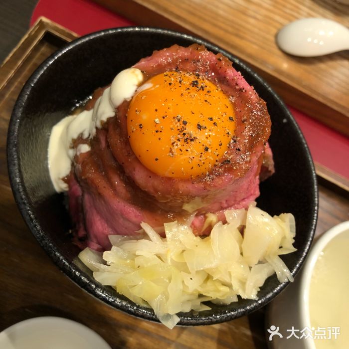 ローストビーフ大野(原宿店)和牛肉饭套餐图片