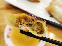 牛肉鍋貼-小姜锅贴(凤凰街店)