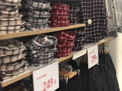 -优衣库(上海正大广场店)