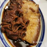 入口即化的肉骨茶，浓浓的胡椒味[加油]