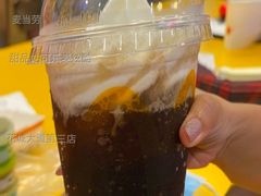 甜品站可乐麦炫酷-麦当劳(广州花城汇店)