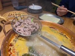 -洱火云南酸菜牛肉火锅(石景山当代商城店)