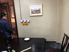 -蓝田九大碗民俗食府(蓝田店)