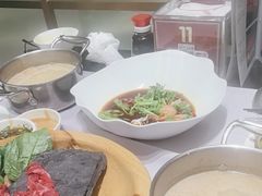 -红鼎豆捞·非遗鲍皇汤火锅(宝丰路店)