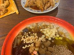 冰粉-爆炸头阿姨小四川正宗川味小吃(无任何分店)