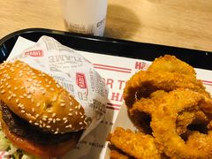 -The Habit Burger Grill 哈比特汉堡(复兴soho店)