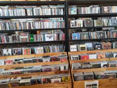 -麦田书店(国防路店)