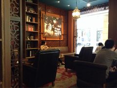 -星巴克臻选(上海中环广场2F店)