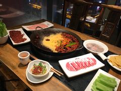 -纸盐河码头火锅(十八梯店)