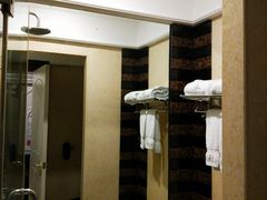 -南洋冠盛酒店(广州天河公园地铁站店)