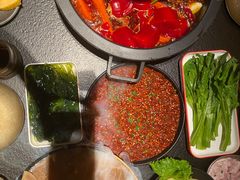 -晓宇重庆火锅(西安荟聚店)