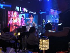 -INLOVE Live House
