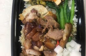 Cantonese Sausage and Pig's Trotters Combination